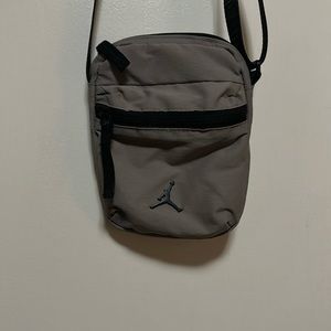 Jordan crossbody bag